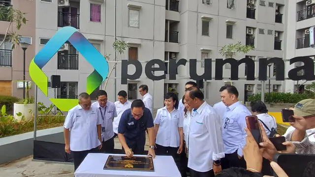 Wakil Menteri BUMN Kartika Wirjoatmodjo dalam peluncuran proyek The New Face of Samesta Sentraland Cengkareng yang dikembangkan oleh Perum Perumnas, Senin (13/5/2024). (Maul/Liputan6.com)