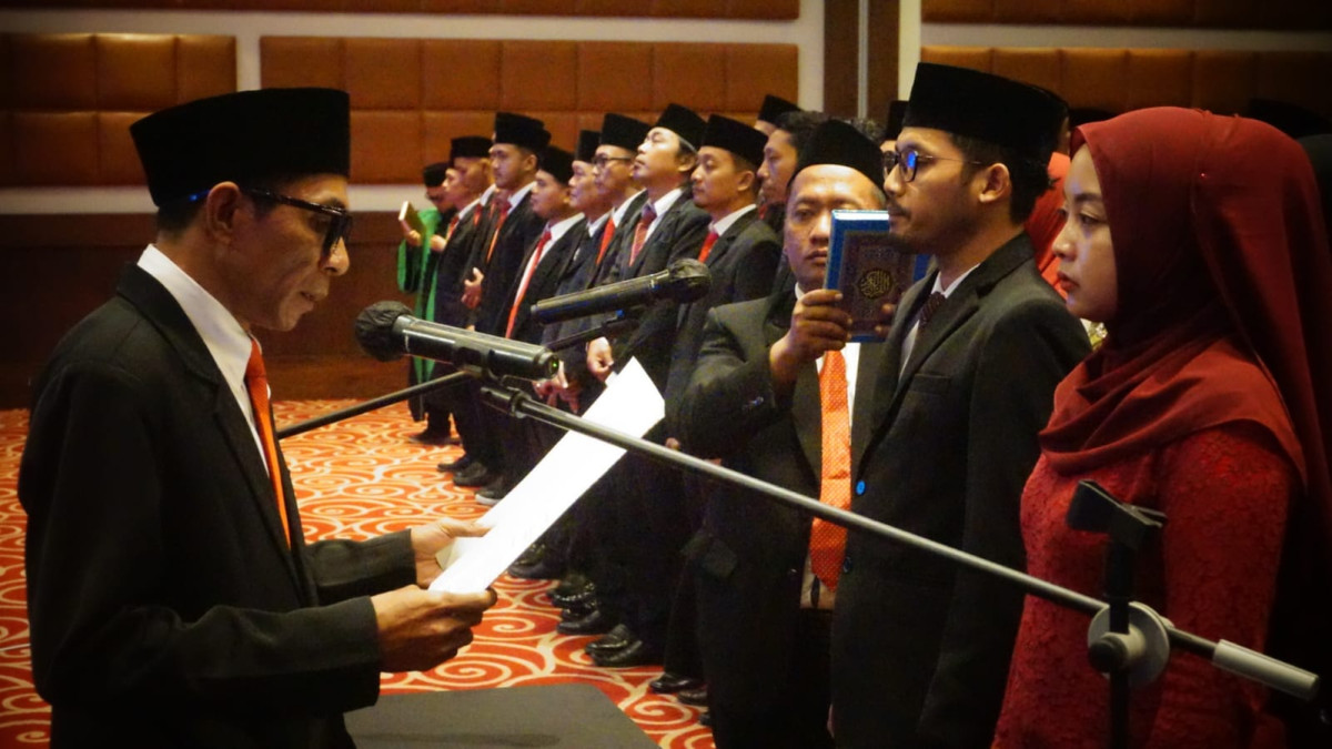 Bawaslu Banyuwangi melantik 75 anggota Panwascam untuk Pilkada 2024