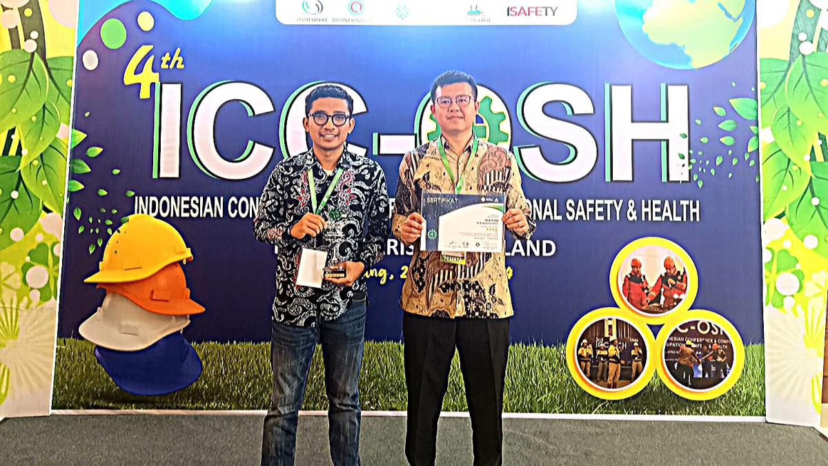 Tim PT BSI mendapat bintang empat dalam kompetisi Indonesian Conference &amp; Competition OSH di Semarang