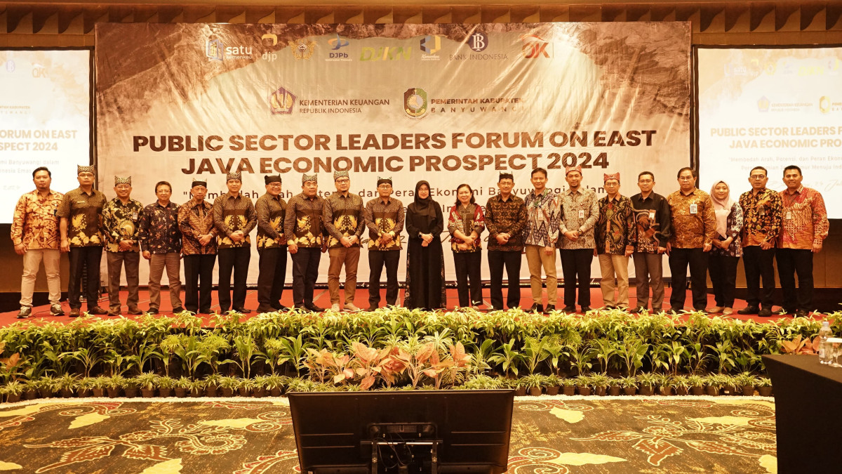 Bupati Banyuwangi menghadiri forum pertemuan perwakilan Kementerian Keuangan Jawa Timur (foto: istimewa)