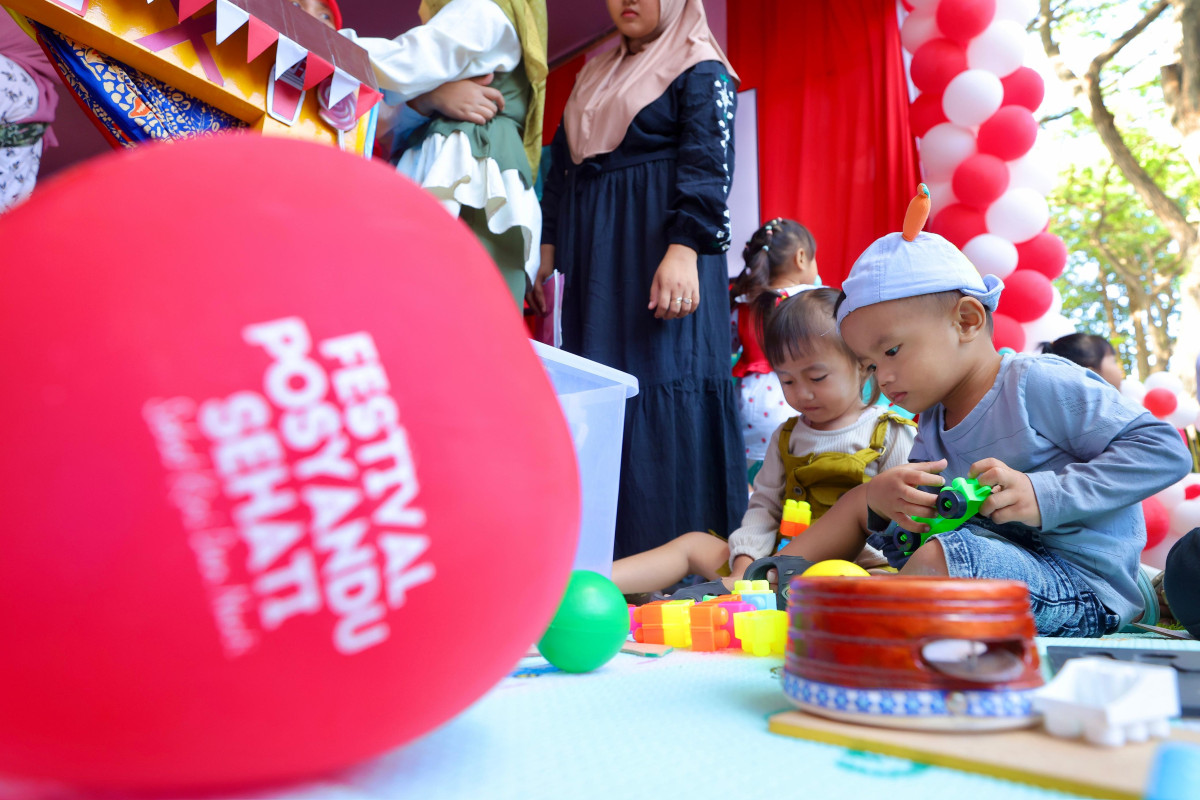 Anak-anak asyik bermain dalam festival Posyandu sehati (foto : istimewa)