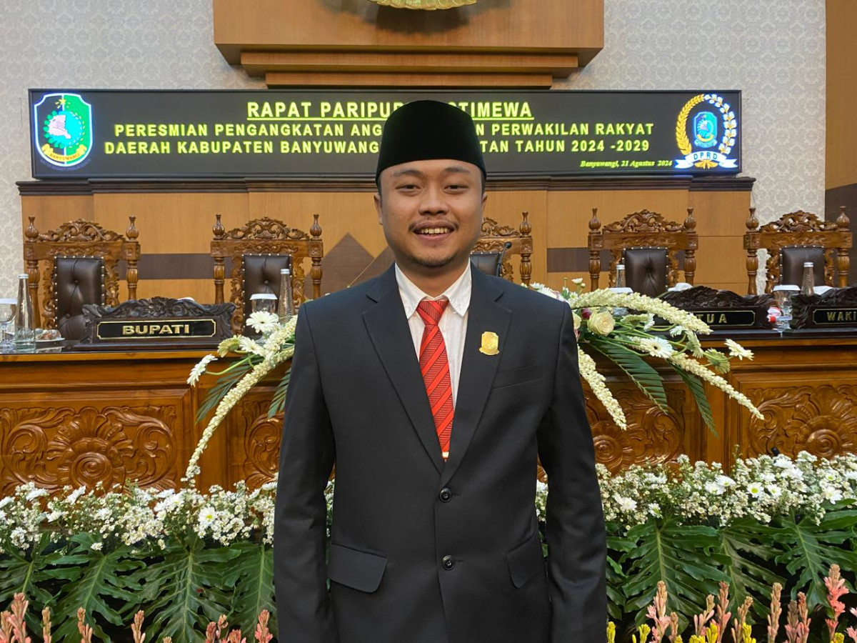 Abdul Ghofur, S.H  kembali dilantik sebagai anggota DPRD Banyuwangi