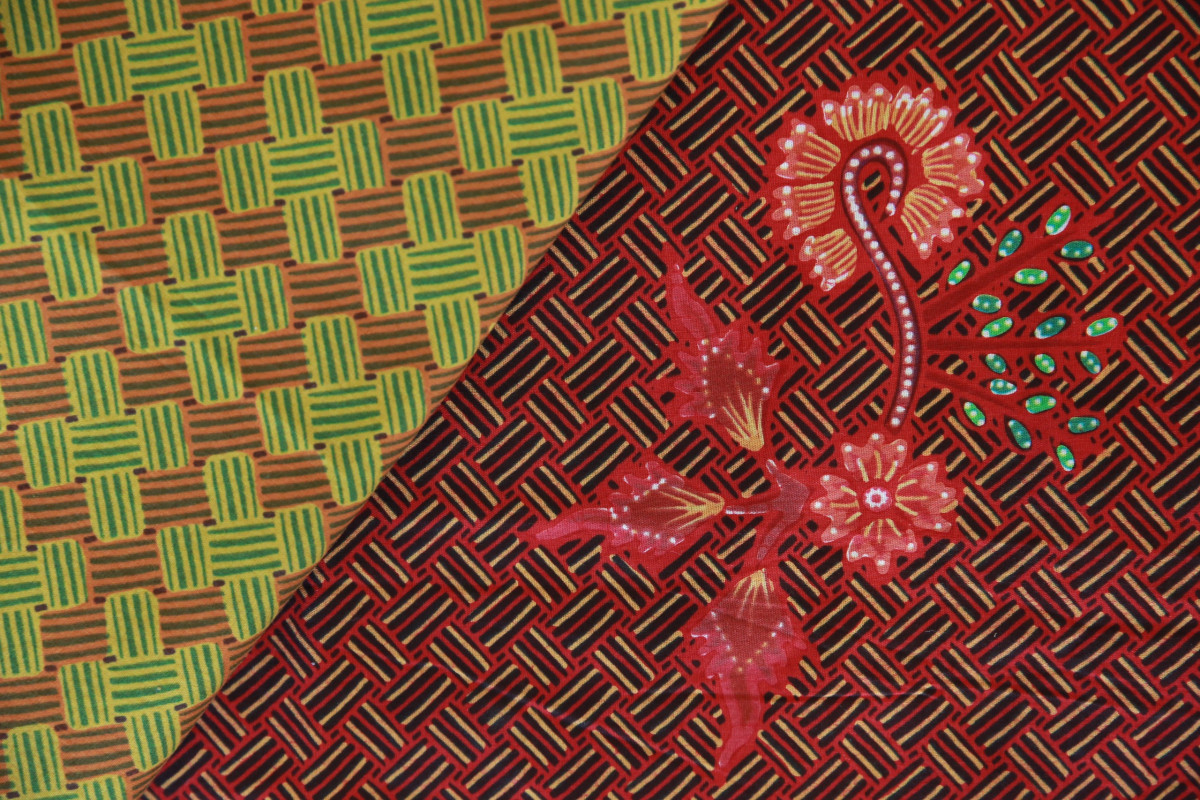 Motif batik Gajah Oling resmi mendapat surat pencatatan inventarisasi kekayaan intelektual komunal (KIK) dari Kementrian Hukum dan HAM (Kemenkumham). 