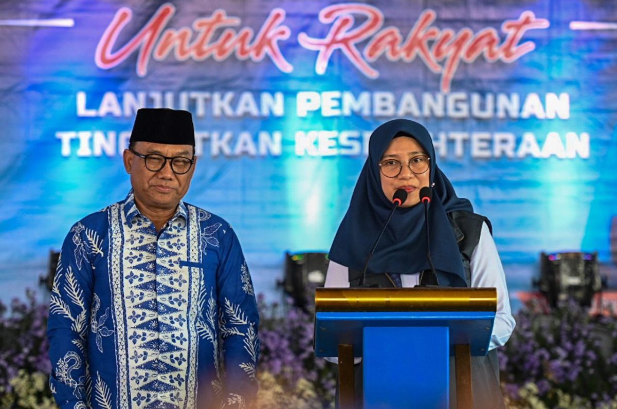 Pasangan Calon Bupati dan Wakil Bupati Banyuwangi, Ipuk Fiestiandani dan Mujiono
