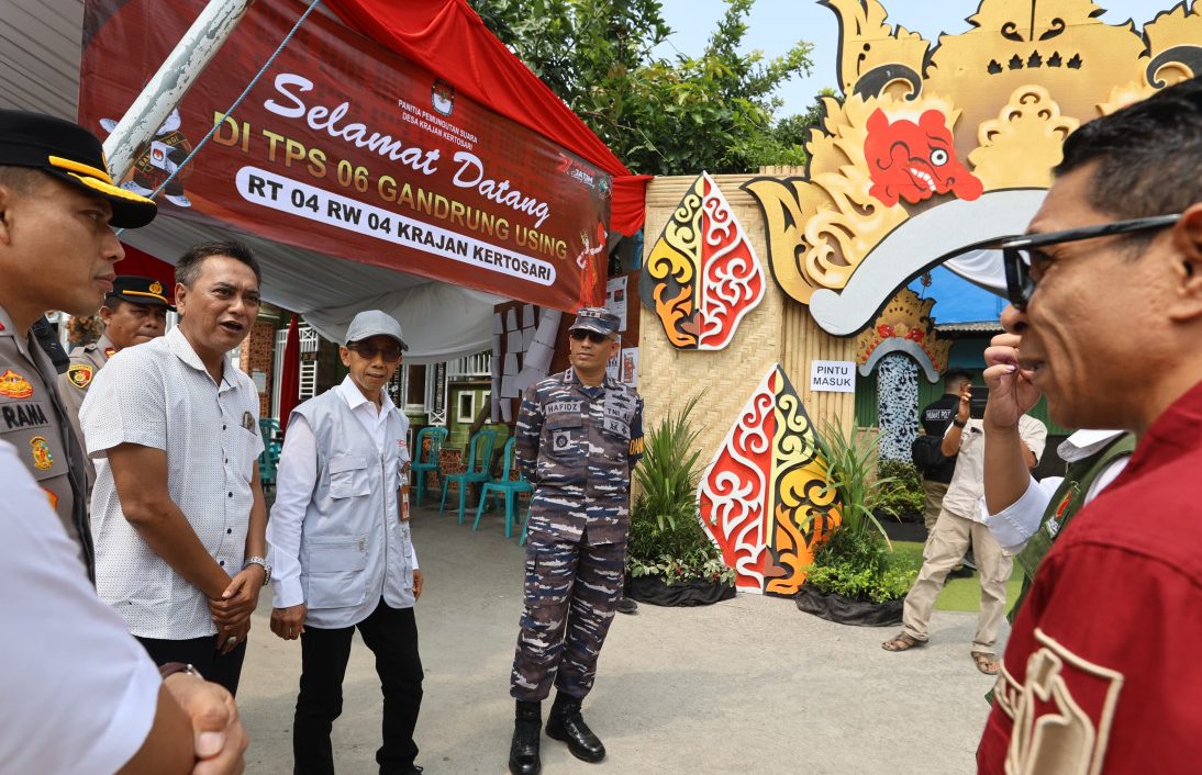 Forpimda Banyuwangi melakukan pemantauan secara langsung ke sejumlah TPS di beberapa wilayah di Banyuwangi Rabu (27/11)