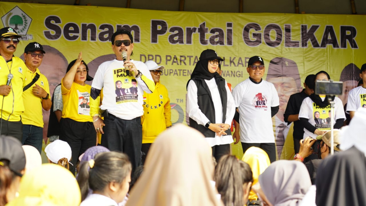 Ketua DPD Partai Golkar Banyuwangi, Ruliyono saat memimpin kampanye pemenangan Ipuk-Mujiono