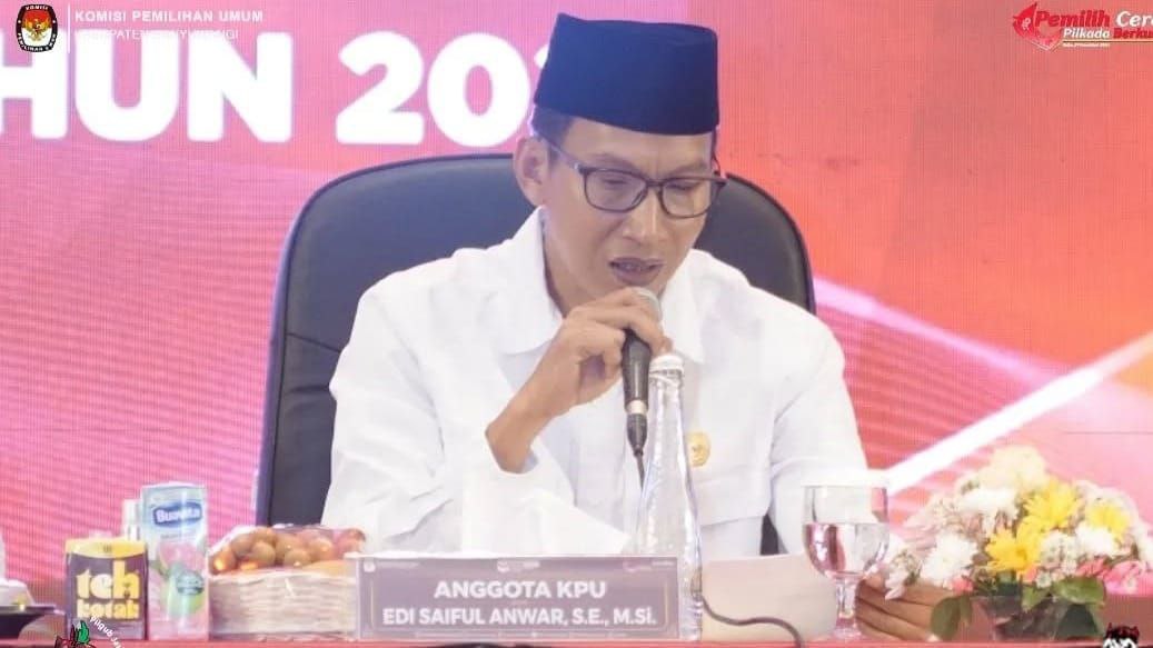 Komisioner KPU Banyuwangi Edi Saiful Anwar (foto : istimewa)