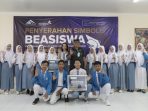 PT BSI Kembali menyerahkan beasiswa pelajar untuk tahun 2025